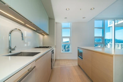 Kitchen Photo of 3902 1289 Hornby Street, Vancouver, BC