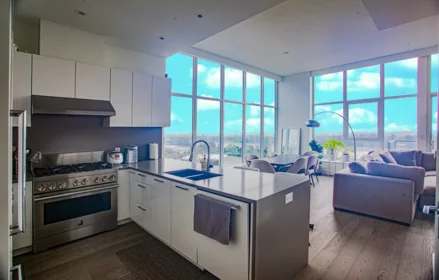 1602 3581 E Kent Avenue North, Vancouver, BC