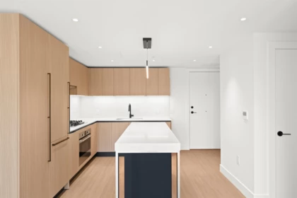 505 2235 E Broadway, Vancouver, BC
