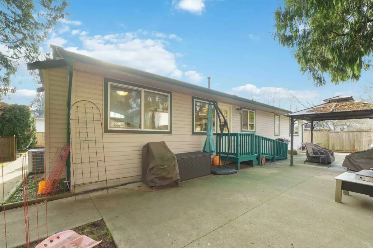 Aerial View of 19379 Cusick Crescent, Pitt Meadows, BC