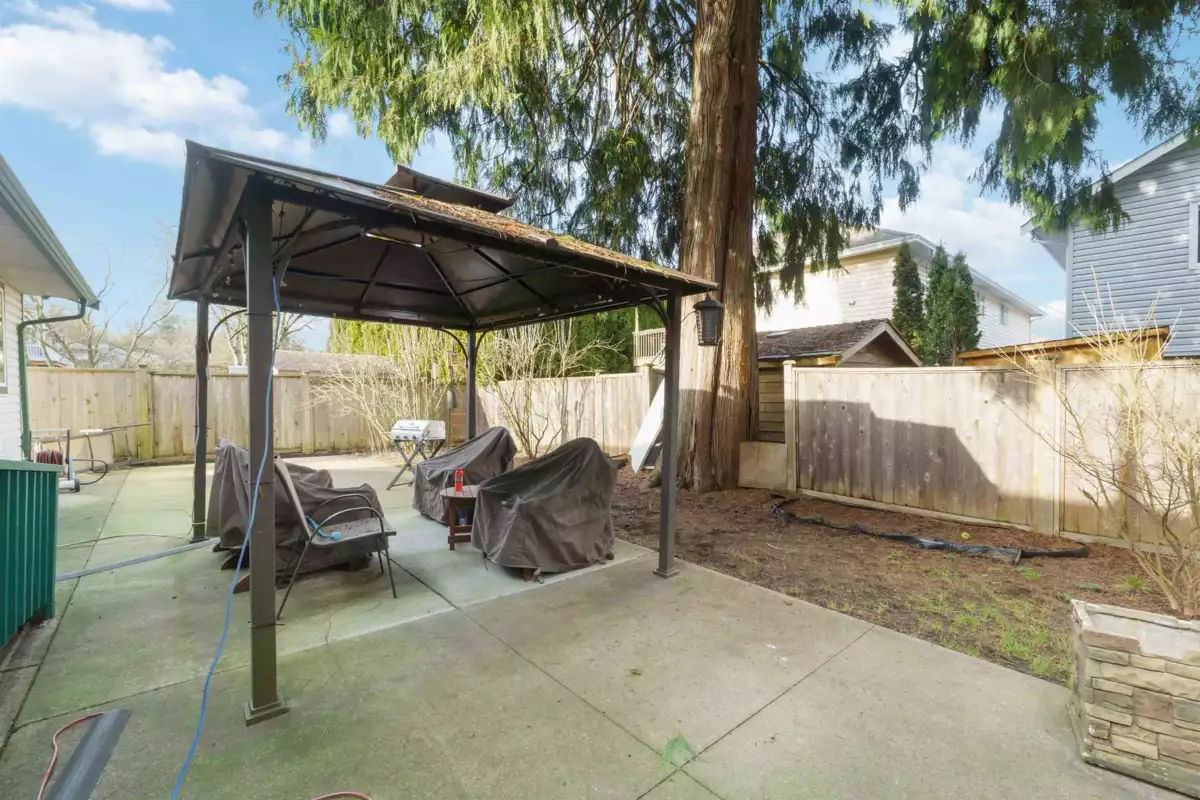 Hot Tub / Spa Photo of 19379 Cusick Crescent, Pitt Meadows, BC