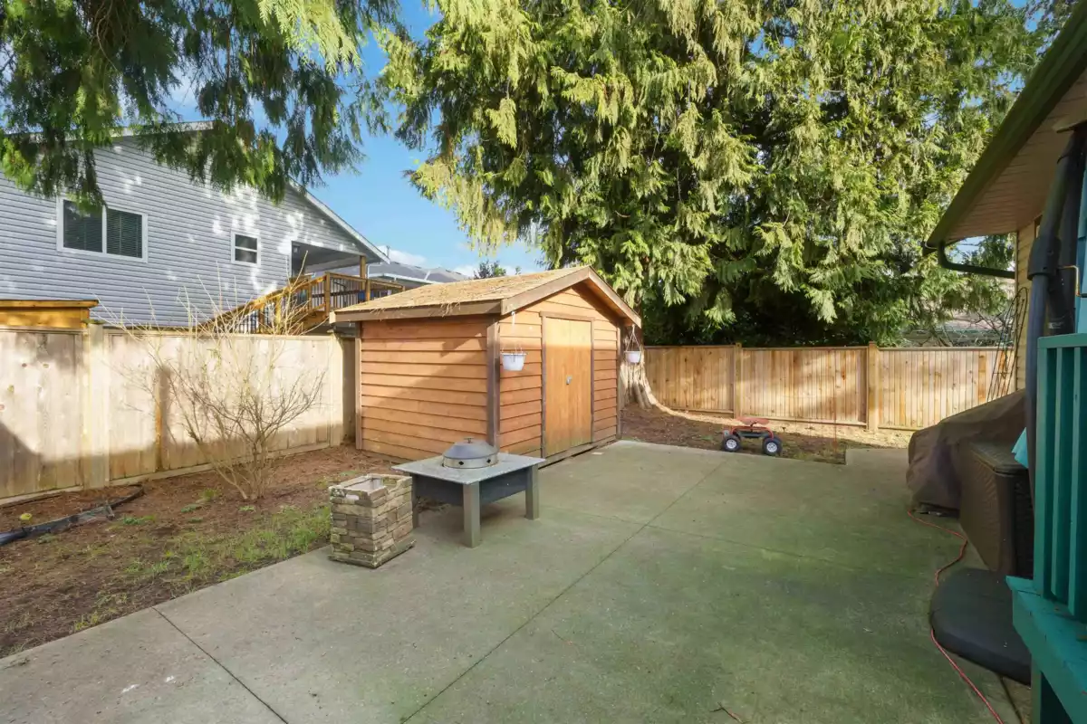 Outdoor Kitchen Photo of 19379 Cusick Crescent, Pitt Meadows, BC