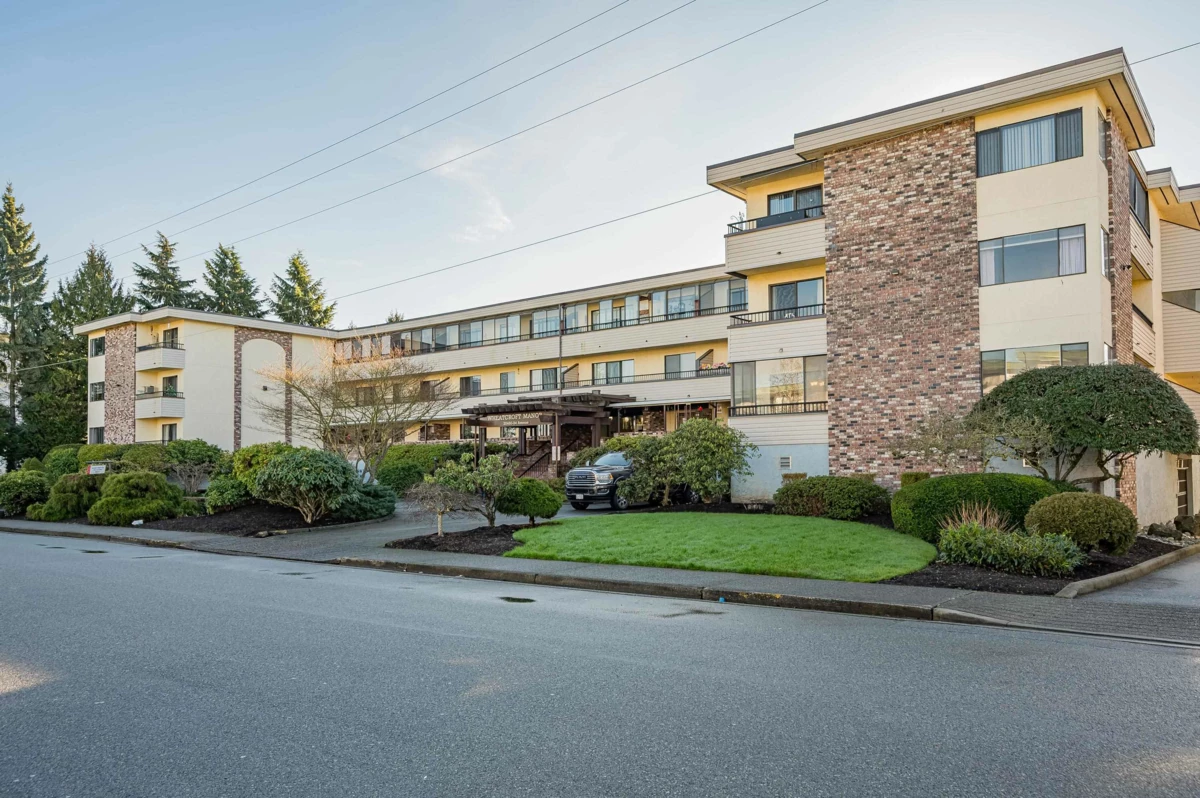 Exterior Front Photo of 313 20460 54 Avenue, Langley, BC