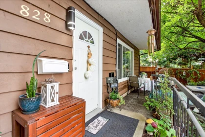 Kitchen Photo of 828 Ingersoll Avenue, Coquitlam, BC