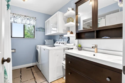 Mudroom Photo of 828 Ingersoll Avenue, Coquitlam, BC