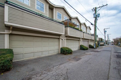 Backyard Photo of 5 229 E 8th Street, North Vancouver, BC