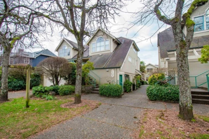 5 229 E 8th Street, North Vancouver, BC, North Vancouver — Townhouse for sale