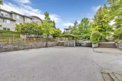 Office / Den Photo of 202 13740 75a Avenue, Surrey, BC
