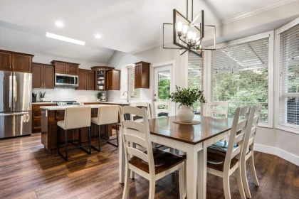 Kitchen Island Photo of 9 45957 Sherwood Drive, Chilliwack, BC