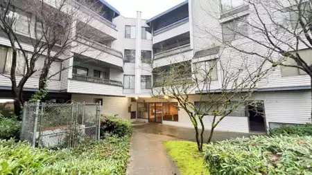 302 5800 Cooney Road, Richmond, BC, Brighouse — 2 bed apartment/condo for sale