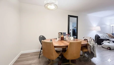 Kitchen Photo of 302 5800 Cooney Road, Richmond, BC