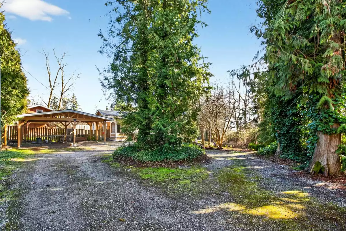 Exterior Front Photo of 1174 176 Street, Surrey, BC