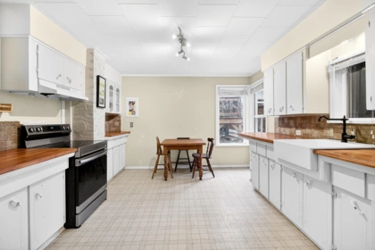 Primary Bedroom Photo of 1174 176 Street, Surrey, BC