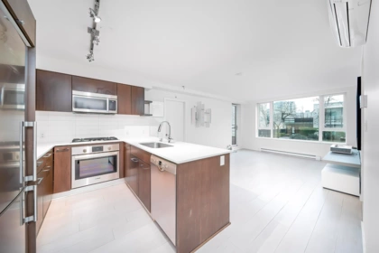 701 7888 Ackroyd Road, Richmond, BC, Richmond — Apartment/Condo for sale