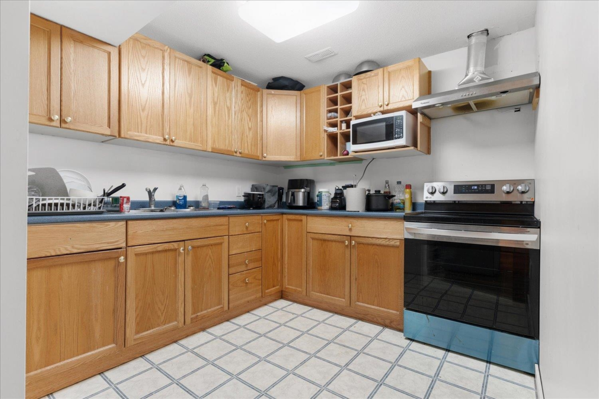 Garage Interior Photo of 65885 Ogilview Drive, Hope, BC