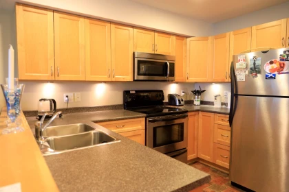 Breakfast Nook Photo of W202 5780 Trail Avenue, Sechelt, BC