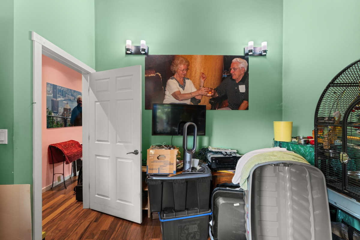 Garage Interior Photo of 1761 140a Street, Surrey, BC