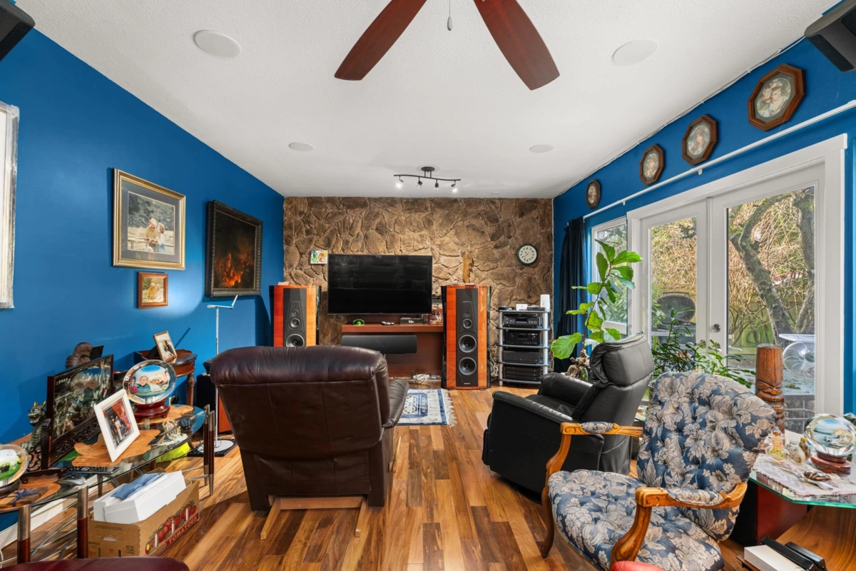 Office / Den Photo of 1761 140a Street, Surrey, BC