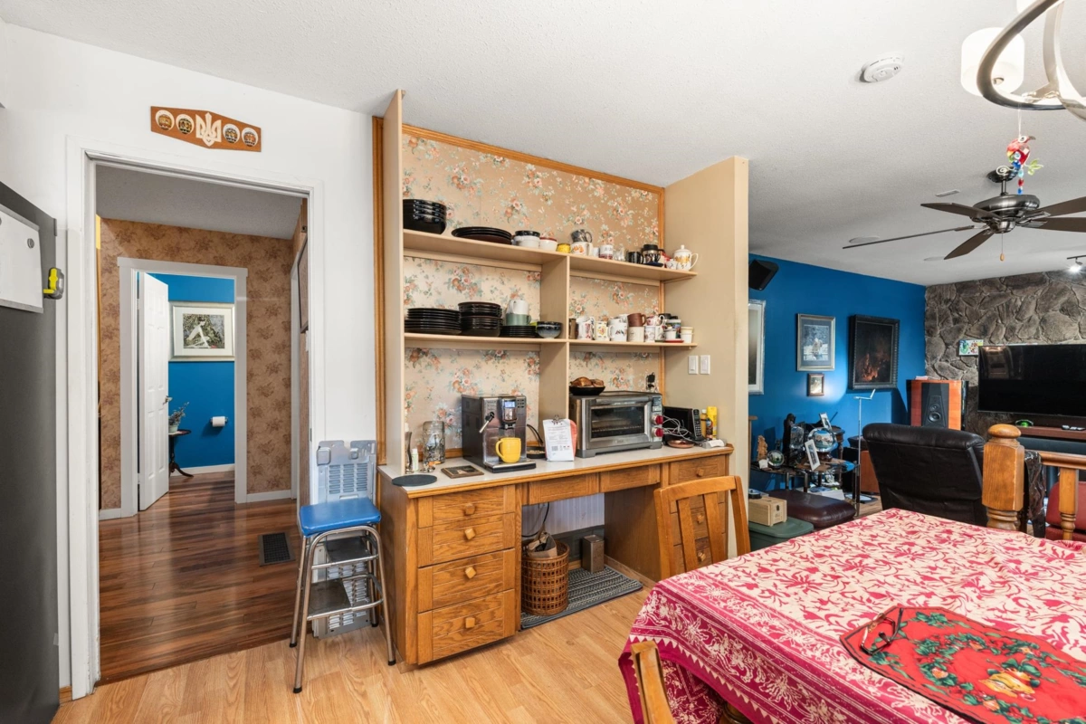 Powder Room Photo of 1761 140a Street, Surrey, BC