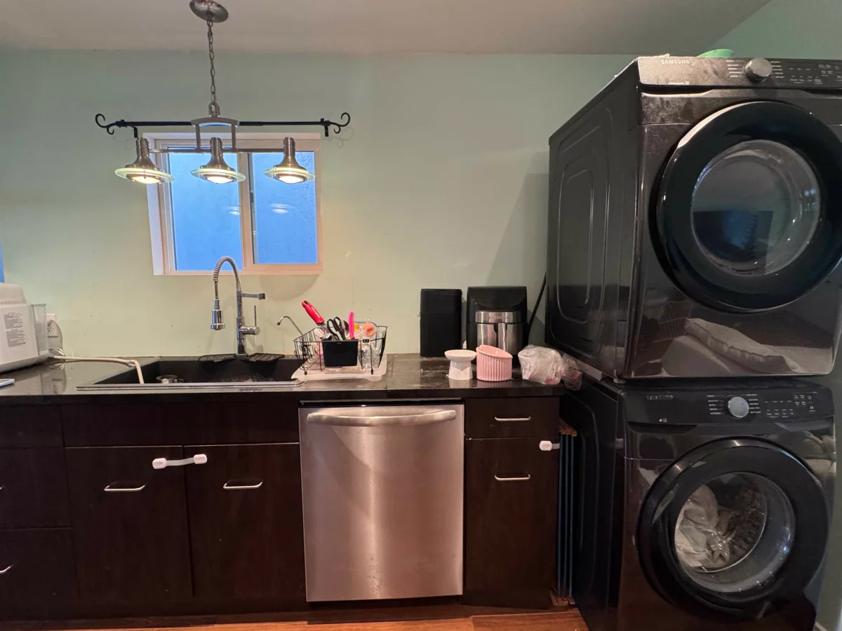 Kitchen Island Photo of 8163 18th Avenue, Burnaby, BC