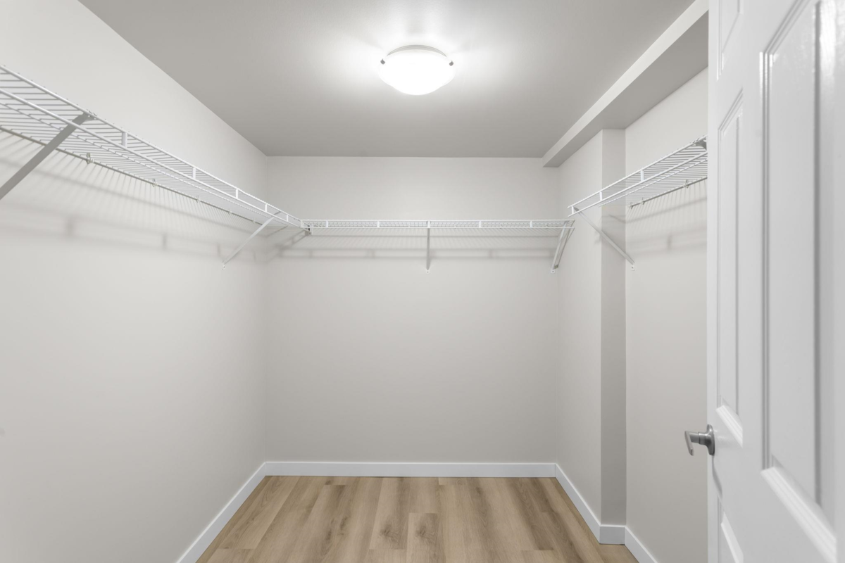 Hallway Photo of 303 200 Keary Street, New Westminster, BC