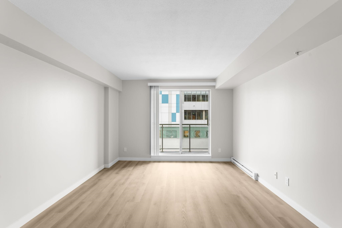 Mudroom Photo of 303 200 Keary Street, New Westminster, BC