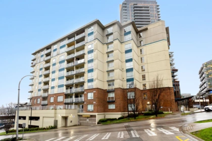 303 200 Keary Street, New Westminster, BC, Sapperton — 2 bed apartment/condo for sale