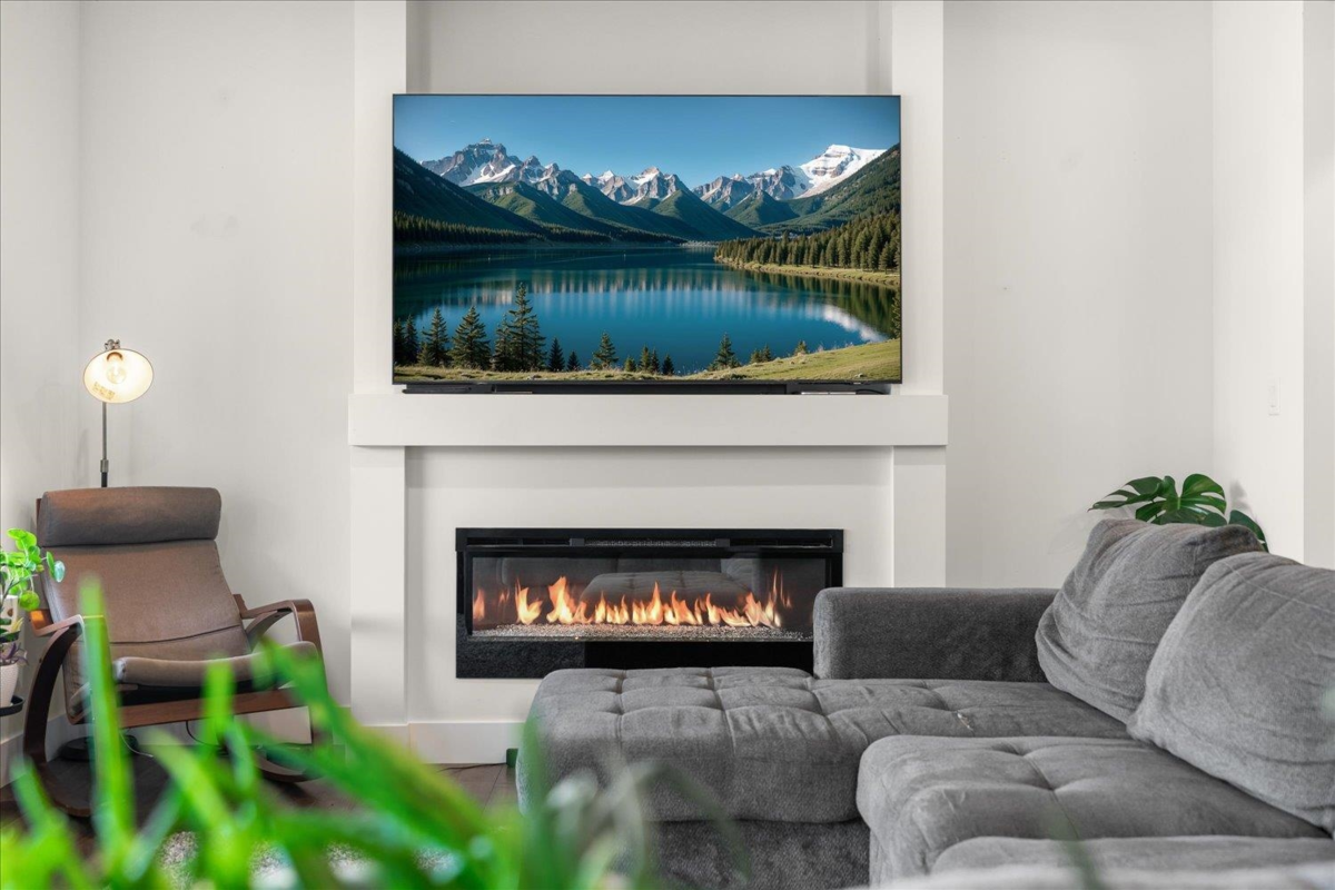 Bedroom 3 Photo of 5486 Maclachlan Place, Chilliwack, BC