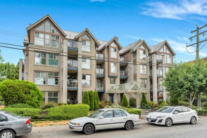 Garden / Landscaping Photo of 107 20237 54 Avenue, Langley, BC