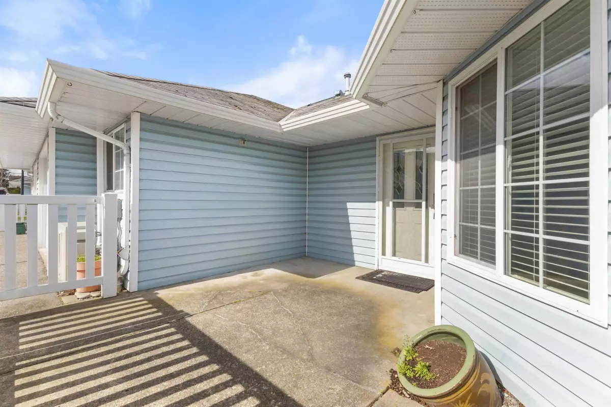 Exterior Rear Photo of 8 1450 Mccallum Road, Abbotsford, BC