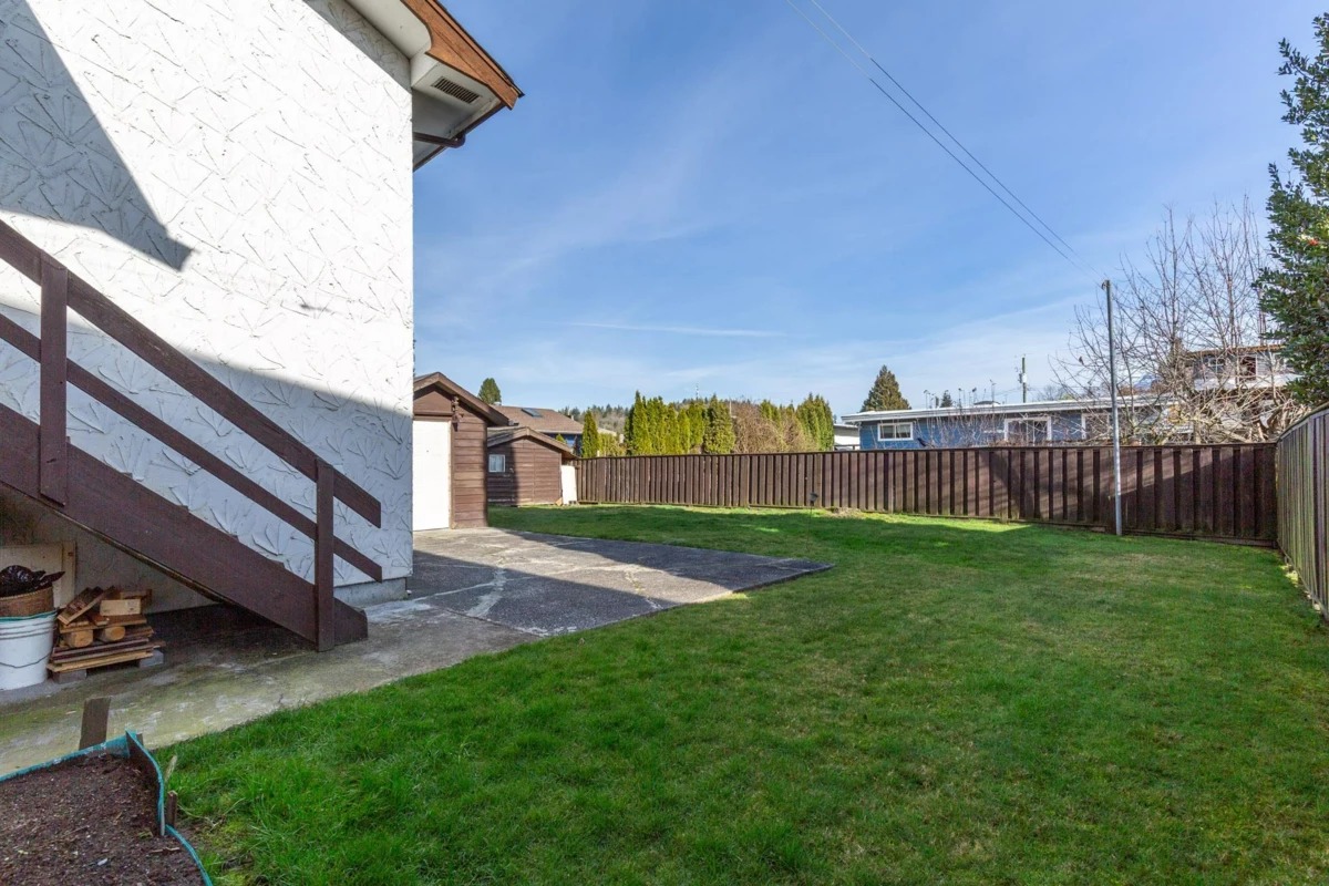Swimming Pool Photo of 9574 Johnson Street, Chilliwack, BC