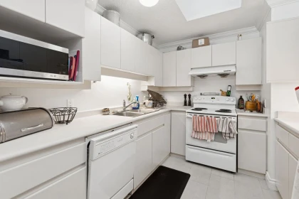 Kitchen Photo of 6561 Pinehurst Drive, Vancouver, BC