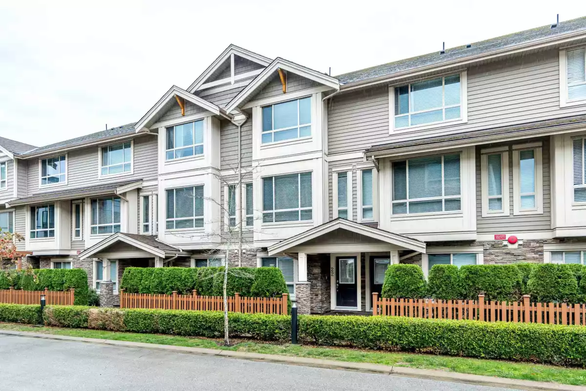 Exterior Rear Photo of 22 19752 55a Avenue, Langley, BC