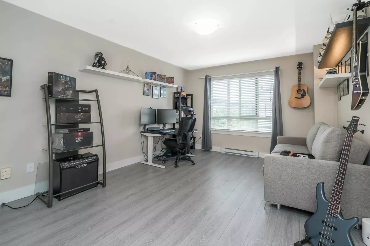 Office / Den Photo of 22 19752 55a Avenue, Langley, BC