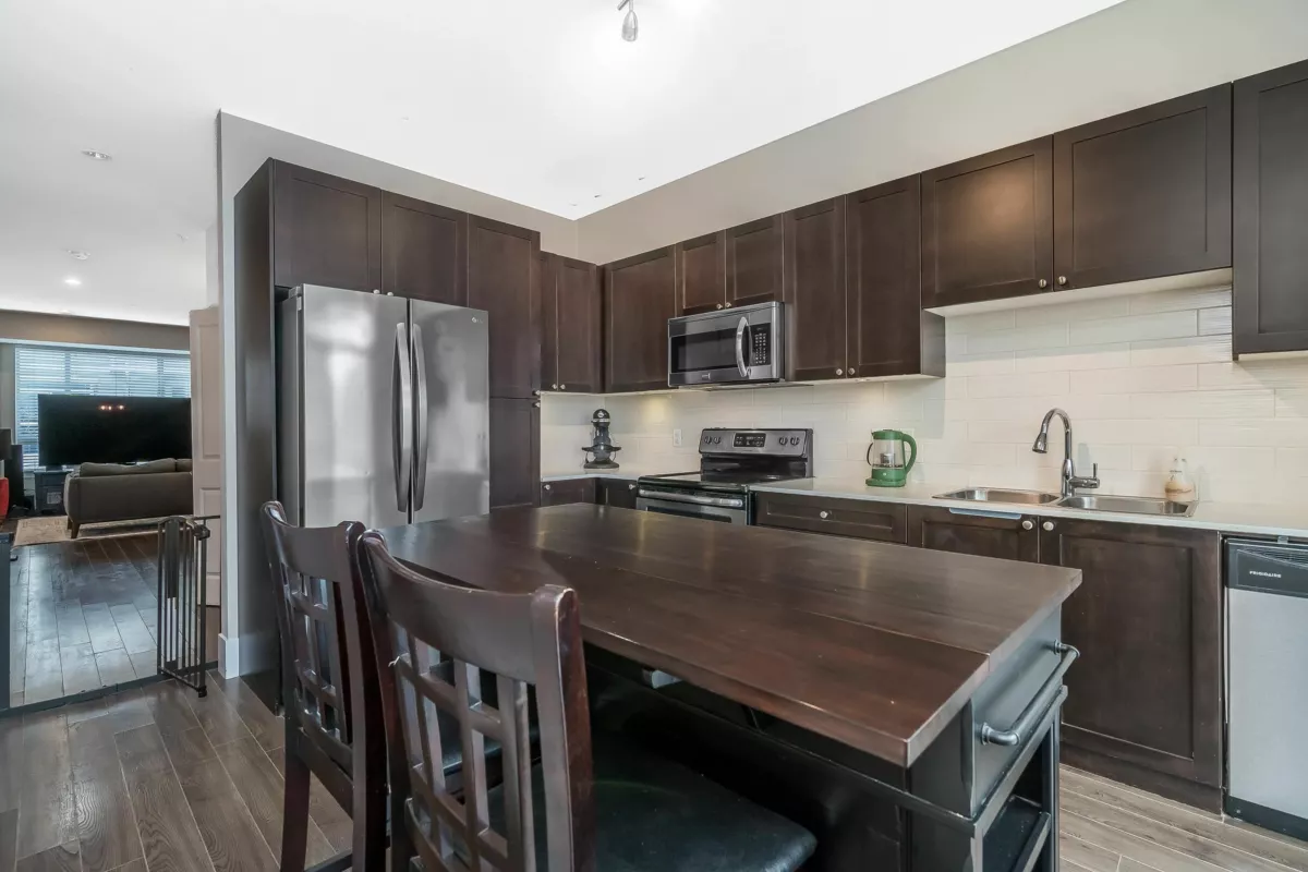 Pantry Photo of 22 19752 55a Avenue, Langley, BC