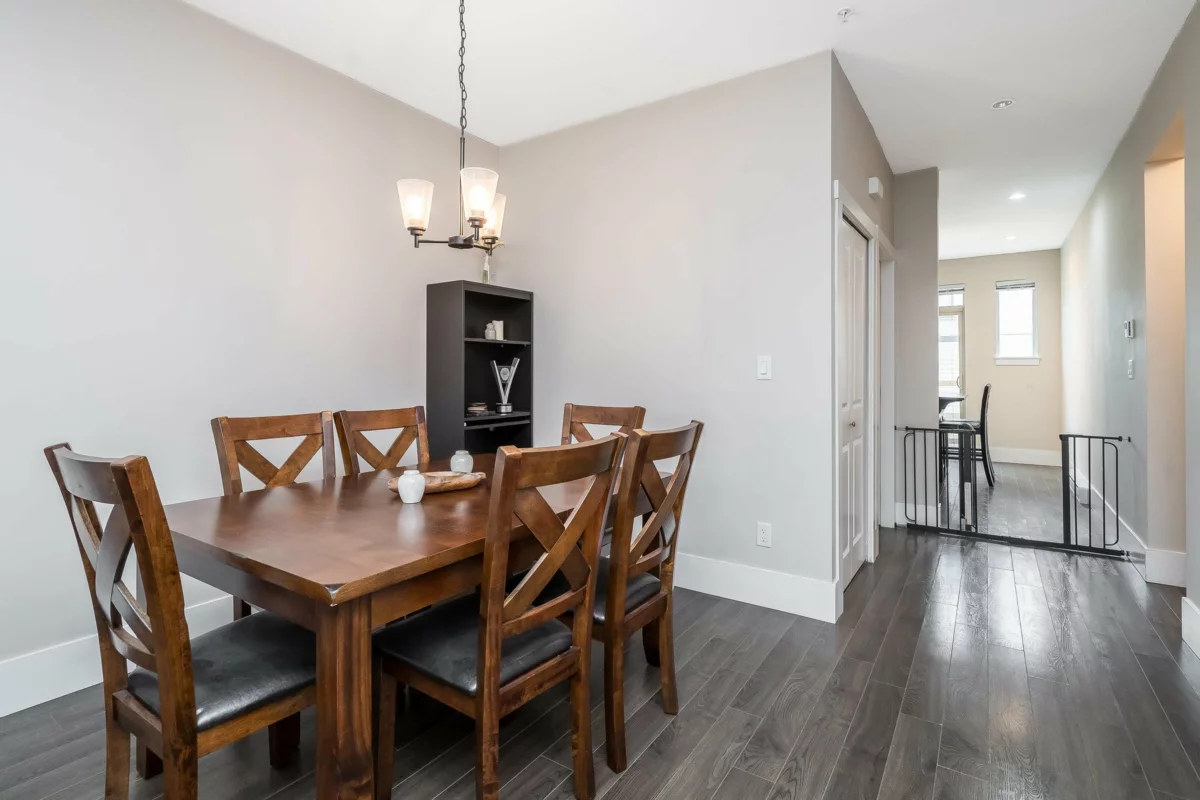 Primary Bathroom Photo of 22 19752 55a Avenue, Langley, BC