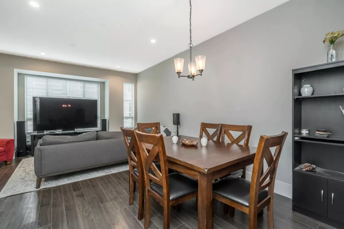 Walk-In Closet Photo of 22 19752 55a Avenue, Langley, BC