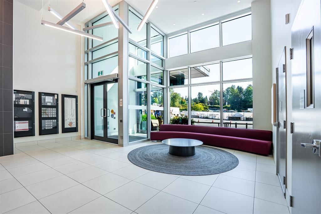 Swimming Pool Photo of 1208 318 Alderson Avenue, Coquitlam, BC