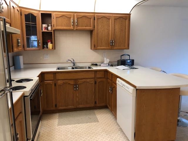 Family Room Photo of 126 22611 116 Avenue, Maple Ridge, BC