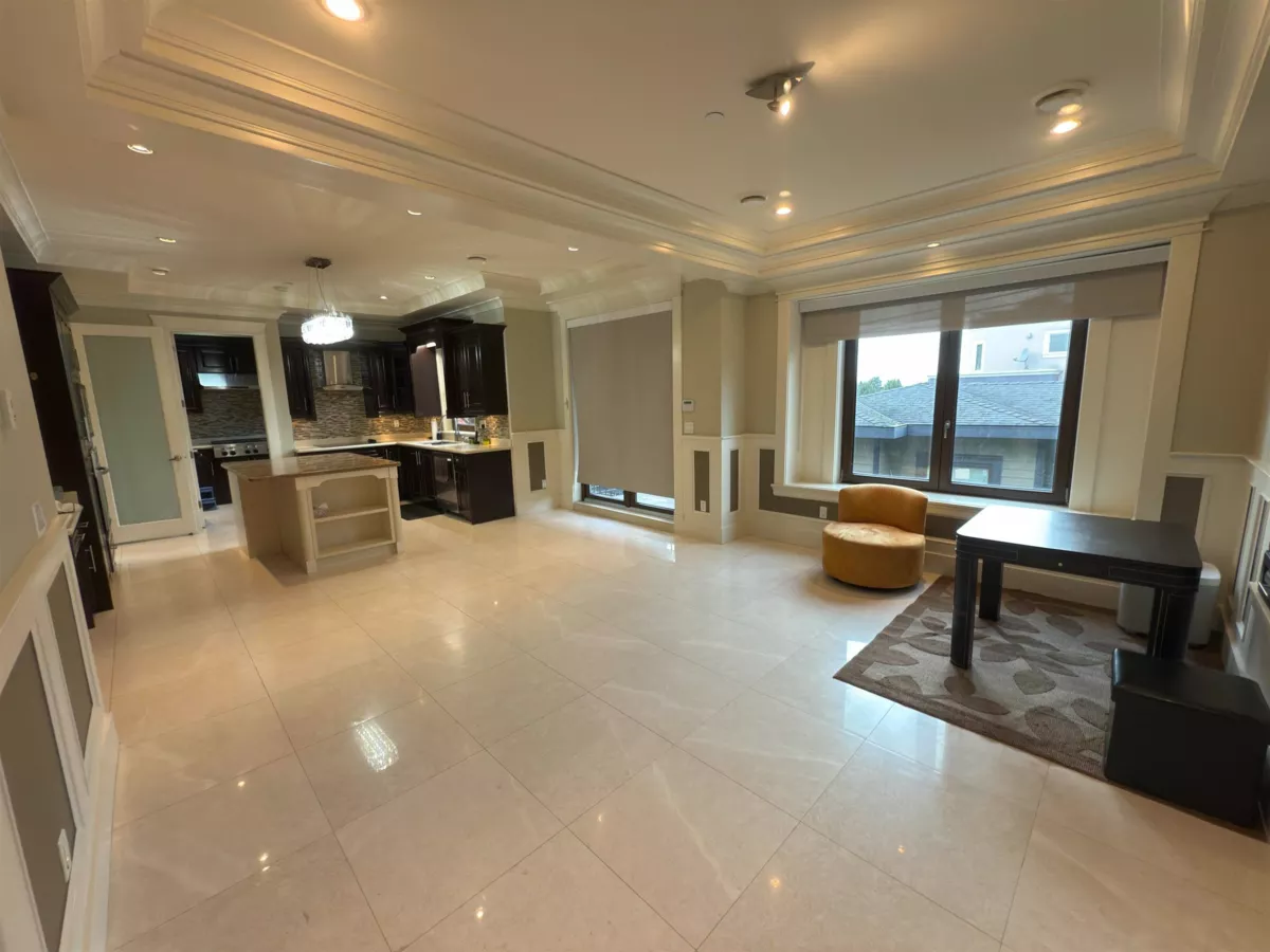 Basement Recreation Room Photo of 7689 Jasper Crescent, Vancouver, BC