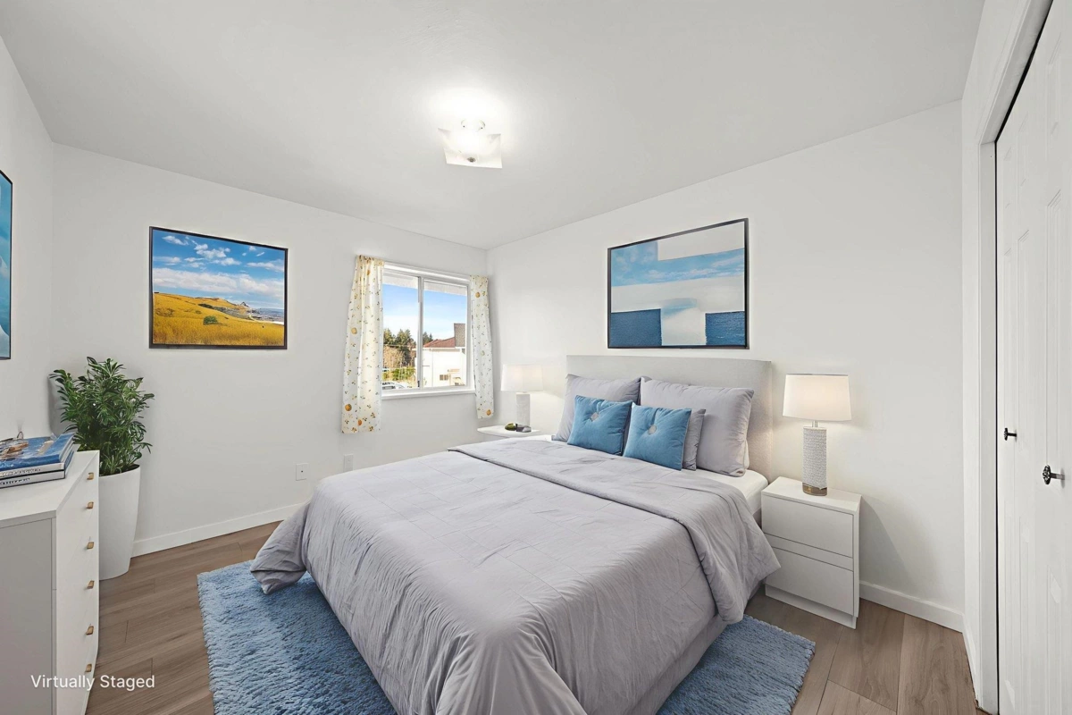 Dining Area Photo of 13285 98 Avenue, Surrey, BC