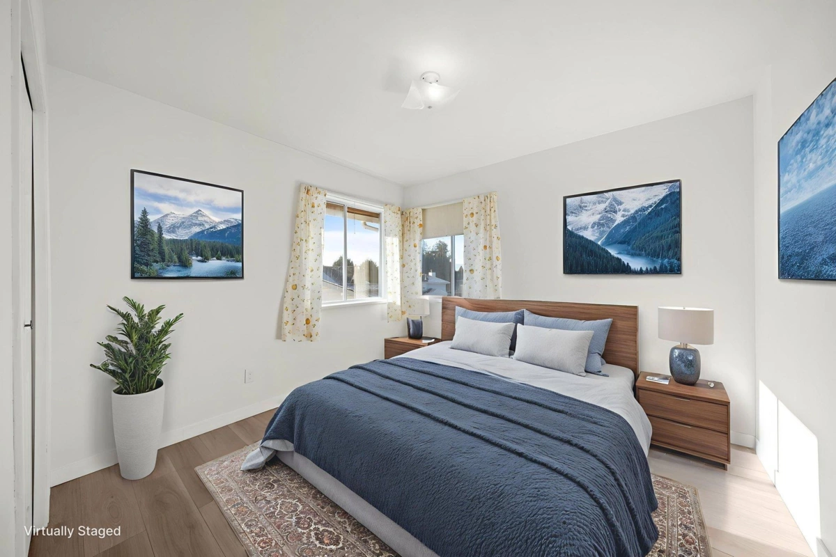 Family Room Photo of 13285 98 Avenue, Surrey, BC