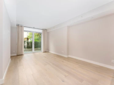 101 2738 Library Lane, North Vancouver, BC, North Vancouver — Apartment/Condo for sale
