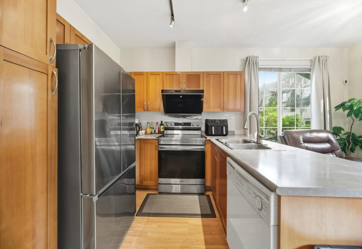 Kitchen Island Photo of 42 8415 Cumberland Place, Burnaby, BC