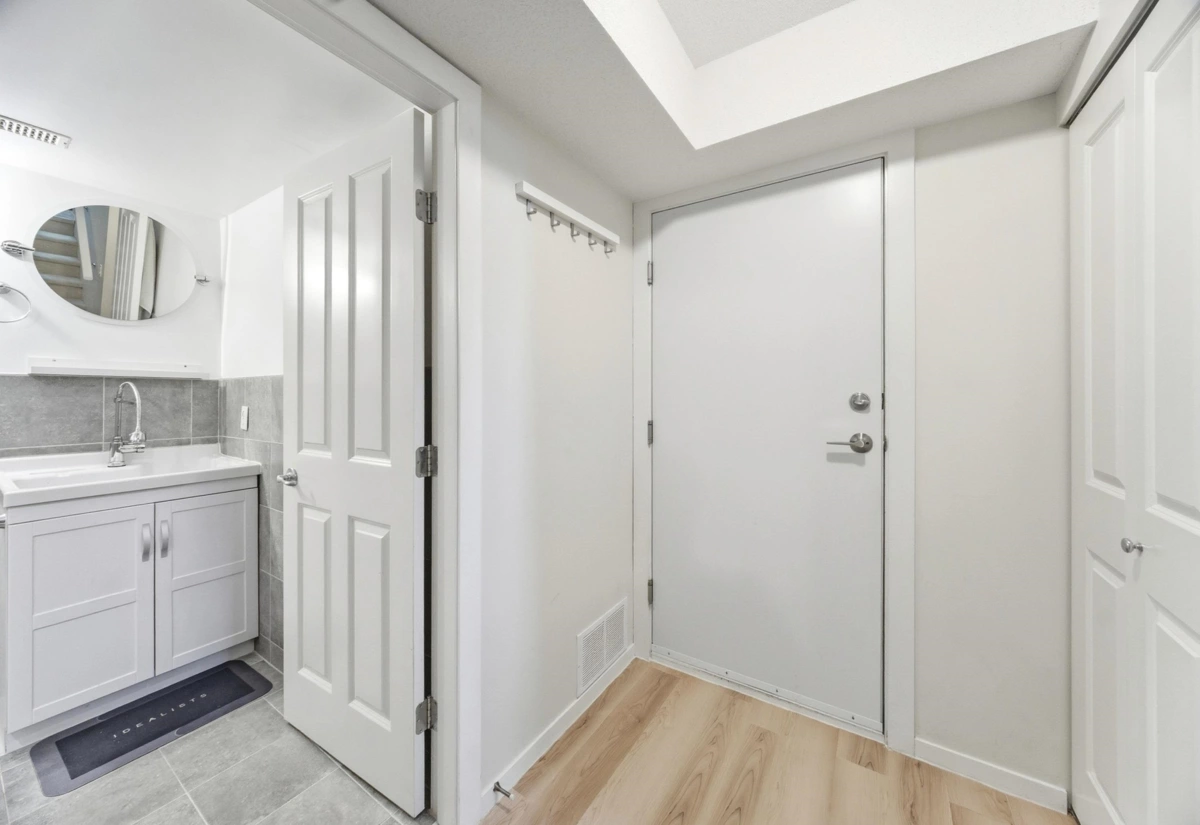 Swimming Pool Photo of 42 8415 Cumberland Place, Burnaby, BC