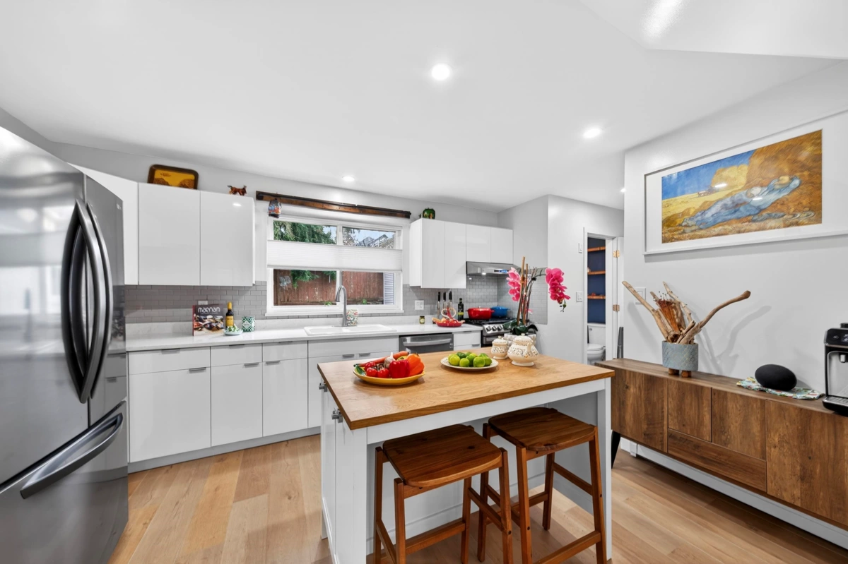 Primary Bedroom Photo of 2005 London Street, New Westminster, BC