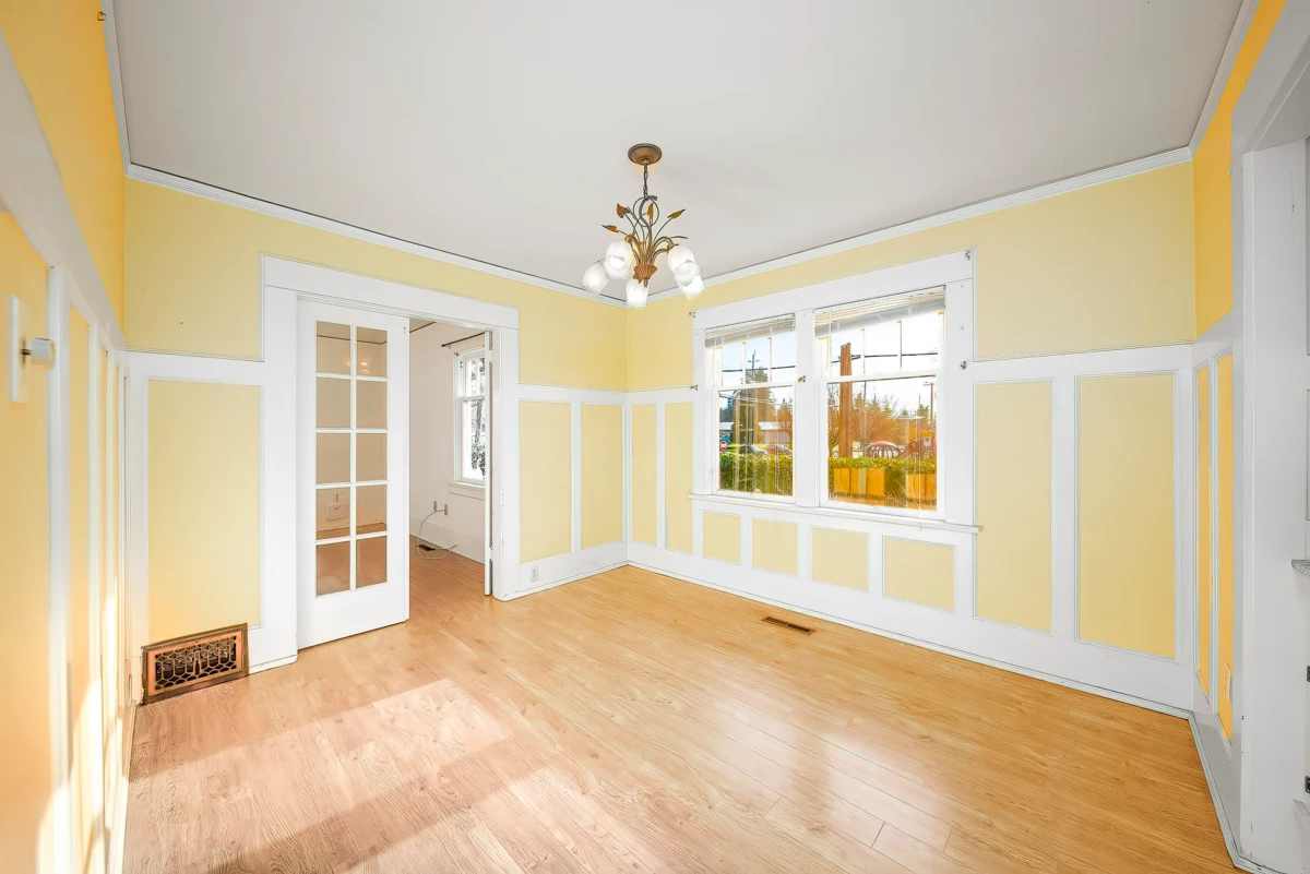 Pantry Photo of 726 Tenth Street, New Westminster, BC