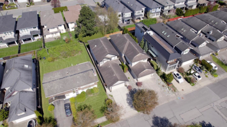 Garden / Landscaping Photo of 4737 Dunfell Road, Richmond, BC