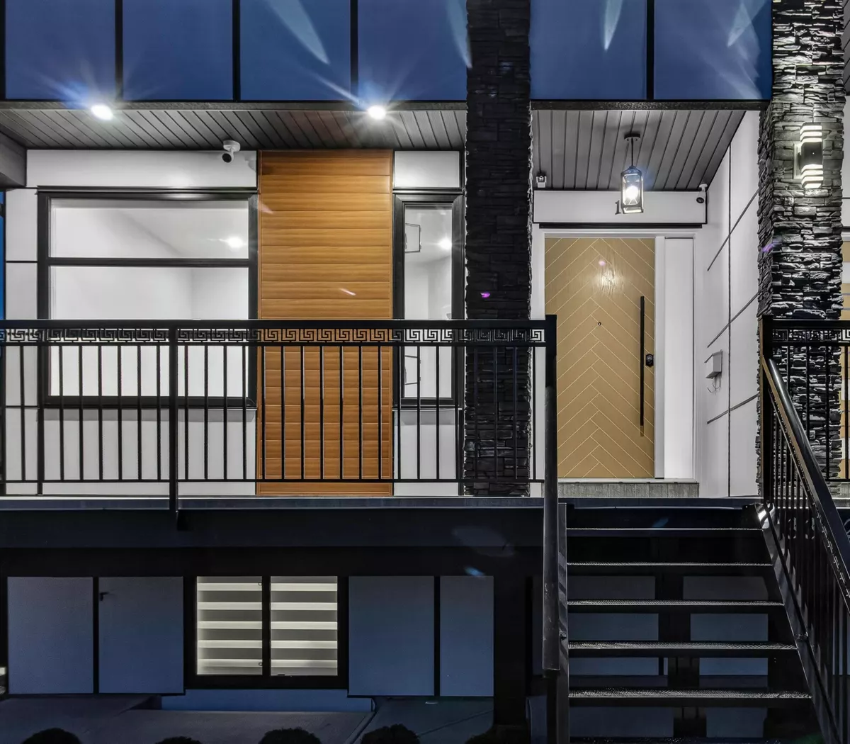 Dining Area Photo of 33225 5 Avenue, Mission, BC