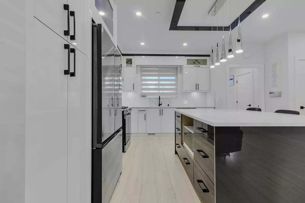 Guest Bathroom Photo of 33225 5 Avenue, Mission, BC